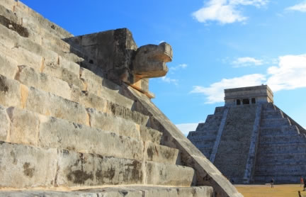 Chichén Itza - A Serpente Emplumada desce à terra