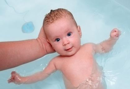 Como dar banho ao seu bebé