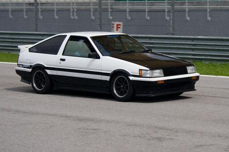 Desportivos Clássicos – Toyota AE86