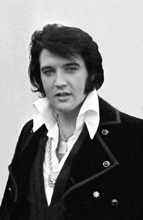 Elvis Presley - O Aclamado Rei do Rock