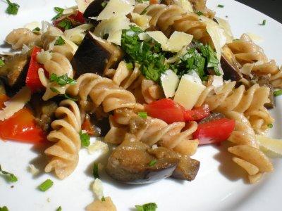 Receita Vegetariana: Fusilli com Beringela