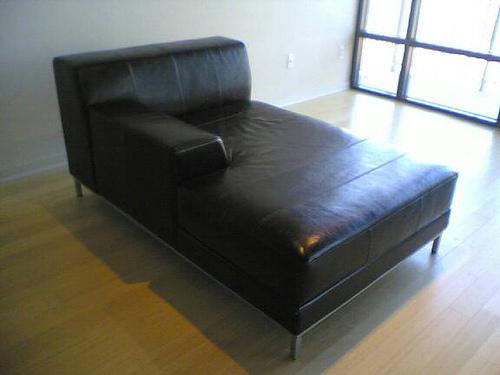 Chaise long