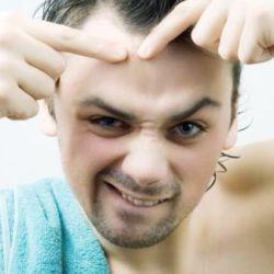 Como evitar espinhas e cravos no rosto