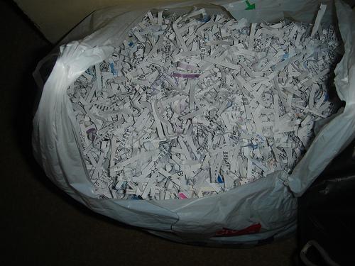 Não deite para o lixo! Recicle o papel
