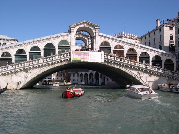 Veneza, uma cidade perdida na fantasia